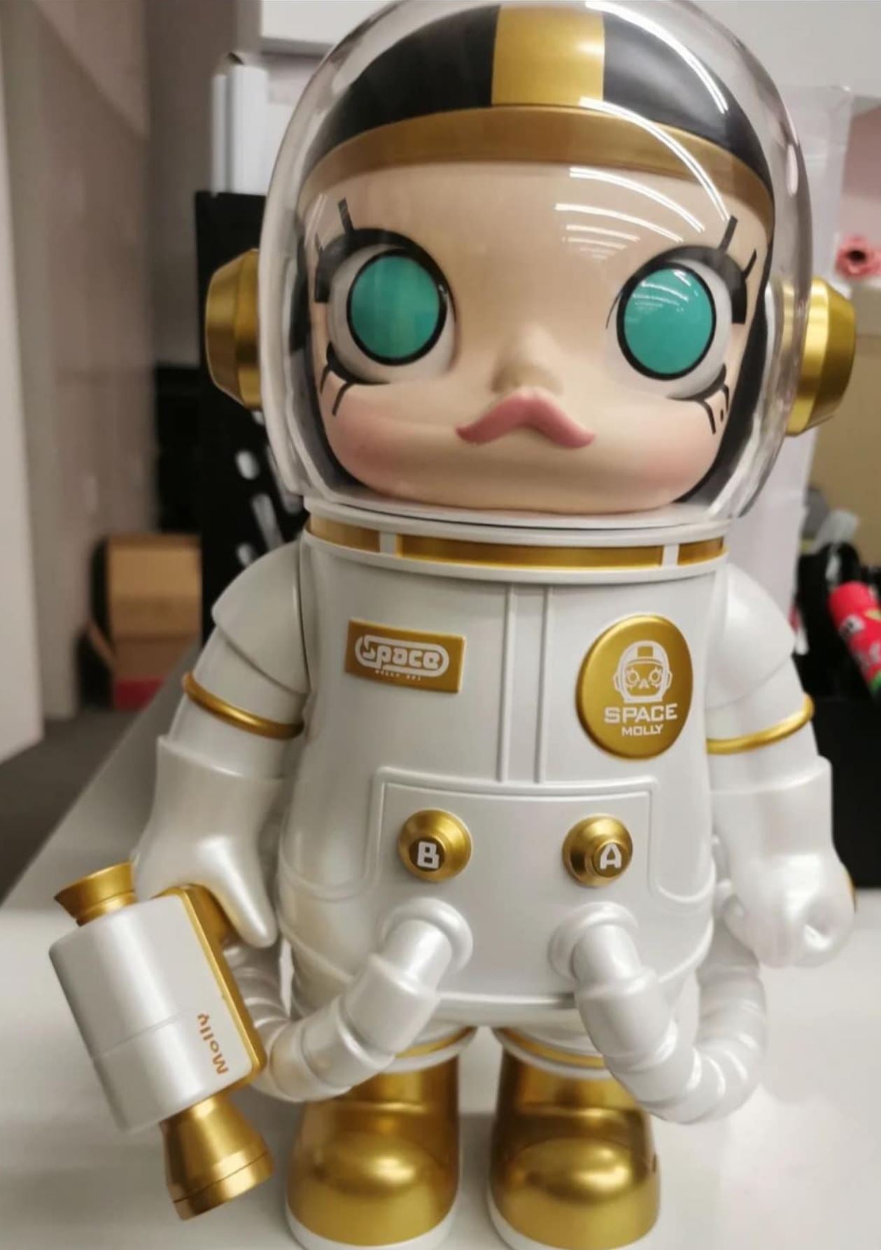 POP MART - MEGA SAPCE MOLLY - STAFF 5th Years Anniversary Edition - START FROM HEART 400% - 100% Authentic from POP MART