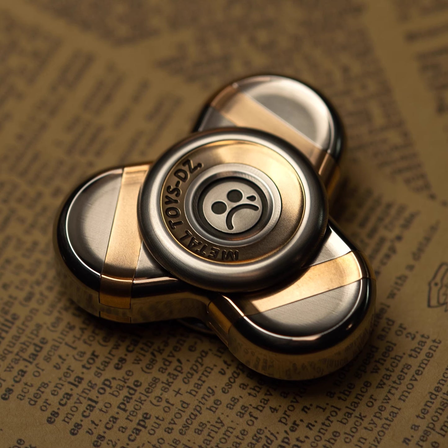 New Launching MetalToys Dz Trefoil Hand Fidget Spinner | MetalToys Dz Trefoil Gyro Spinner for Gift and Collection