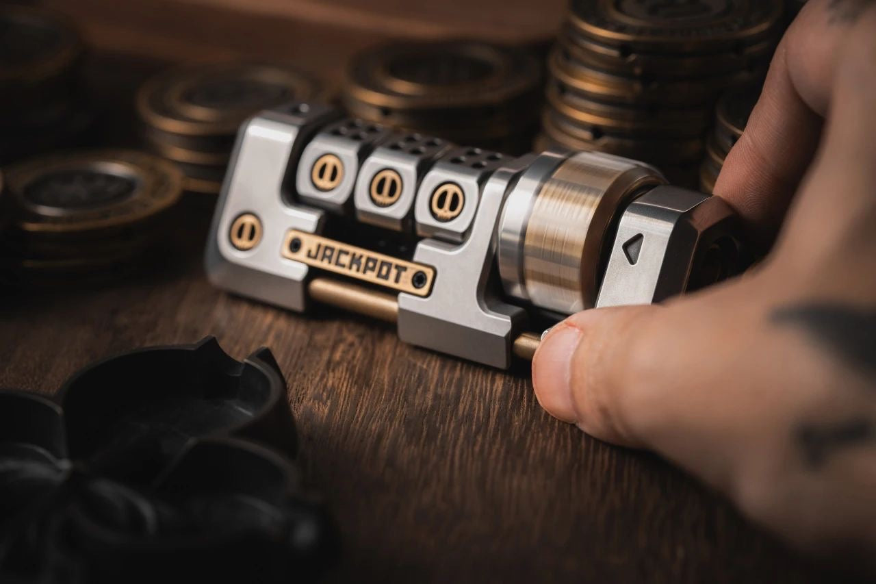 Lautie 2099 Series Jackpot Deskset Gyro Spinner | Lautie Lucky Jackpot Desktop Hand Gyro Fidget for Collection and Gift