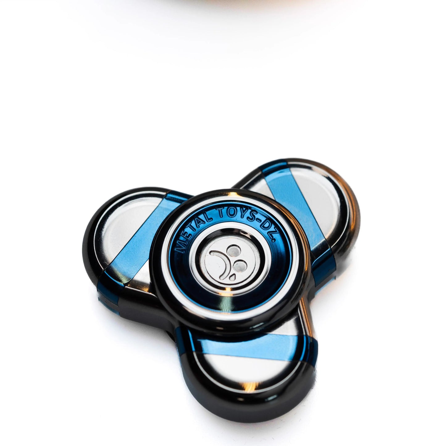 New Launching MetalToys Dz Trefoil Hand Fidget Spinner | MetalToys Dz Trefoil Gyro Spinner for Gift and Collection