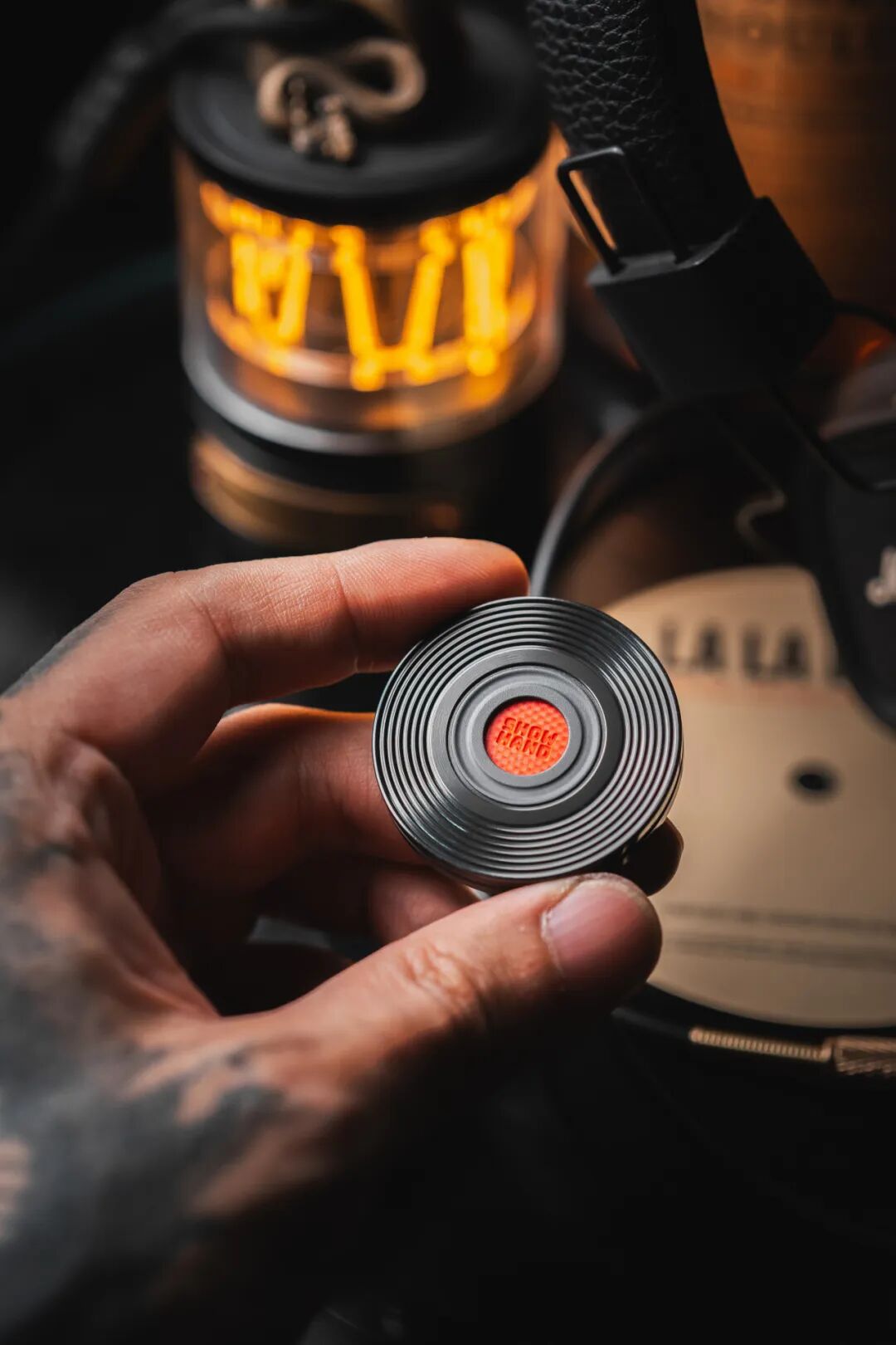 New Lautie x Metal Toys DZ "ShowHand" -LONGPLAY SS Zirconium Mechanical Coin Shape Hand Slider for Collection & Gift