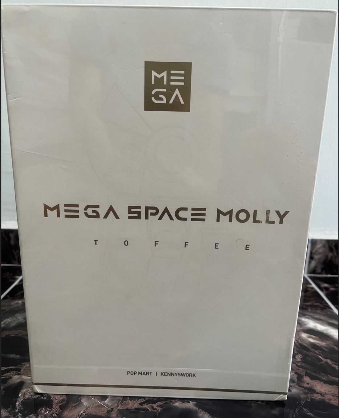 POP MART MEGA SPACE MOLLY 400% - TOFFEE - 100% Authentic from POP MART