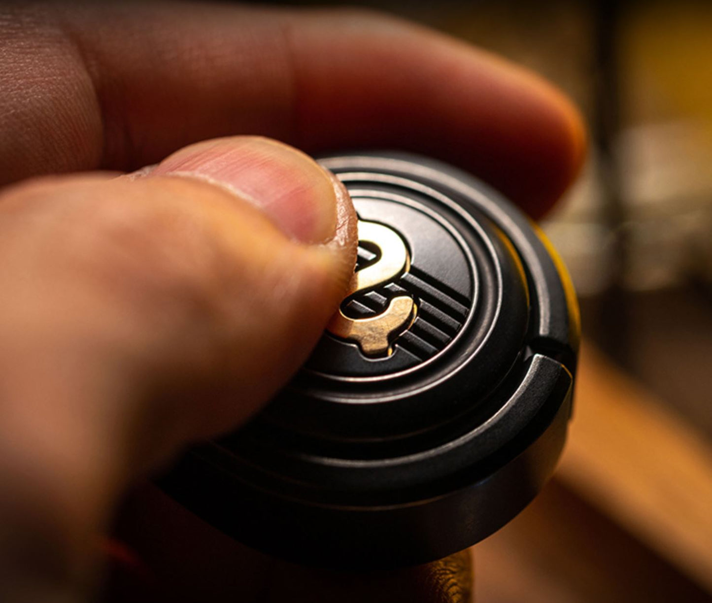 New Mackie Little Drop Gyro Hand Spinner Ratchet Presser | Mackie Little Drop Ratchet Clicker | Mackie Mini Gyro EDC Clicker Button