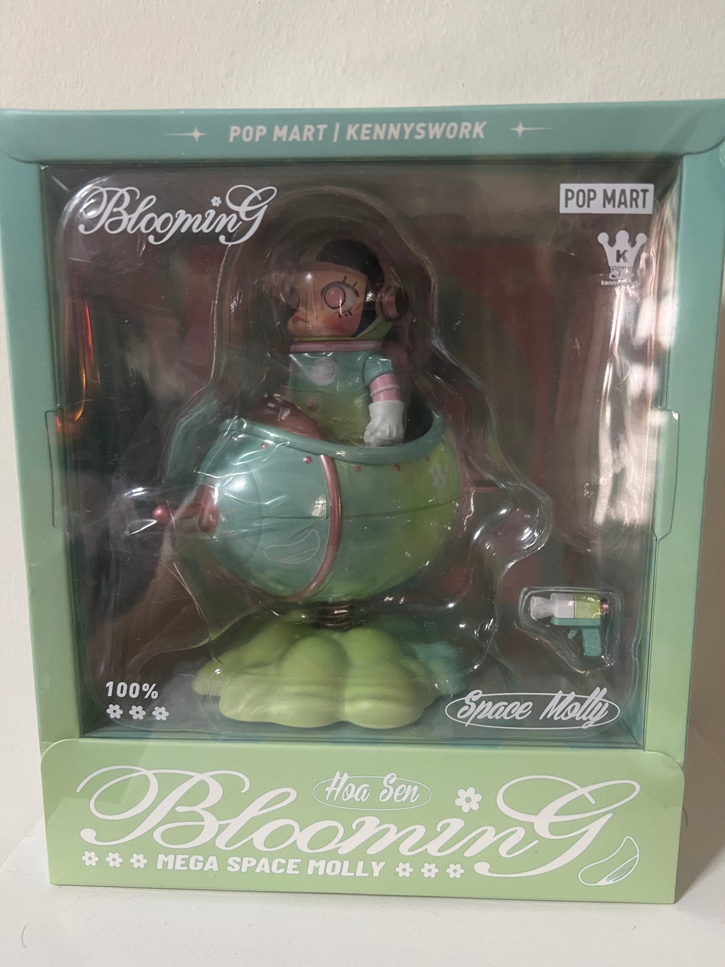 Pop Mart MEGA SPACE MOLLY 100% Blooming Country Exclusive Series - 100% Authentic