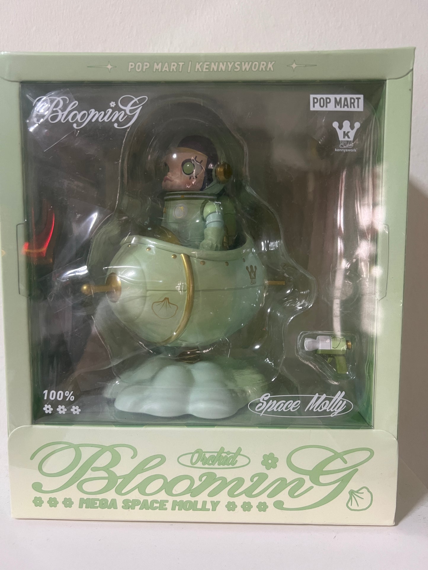 Pop Mart MEGA SPACE MOLLY 100% Blooming Country Exclusive Series - 100% Authentic