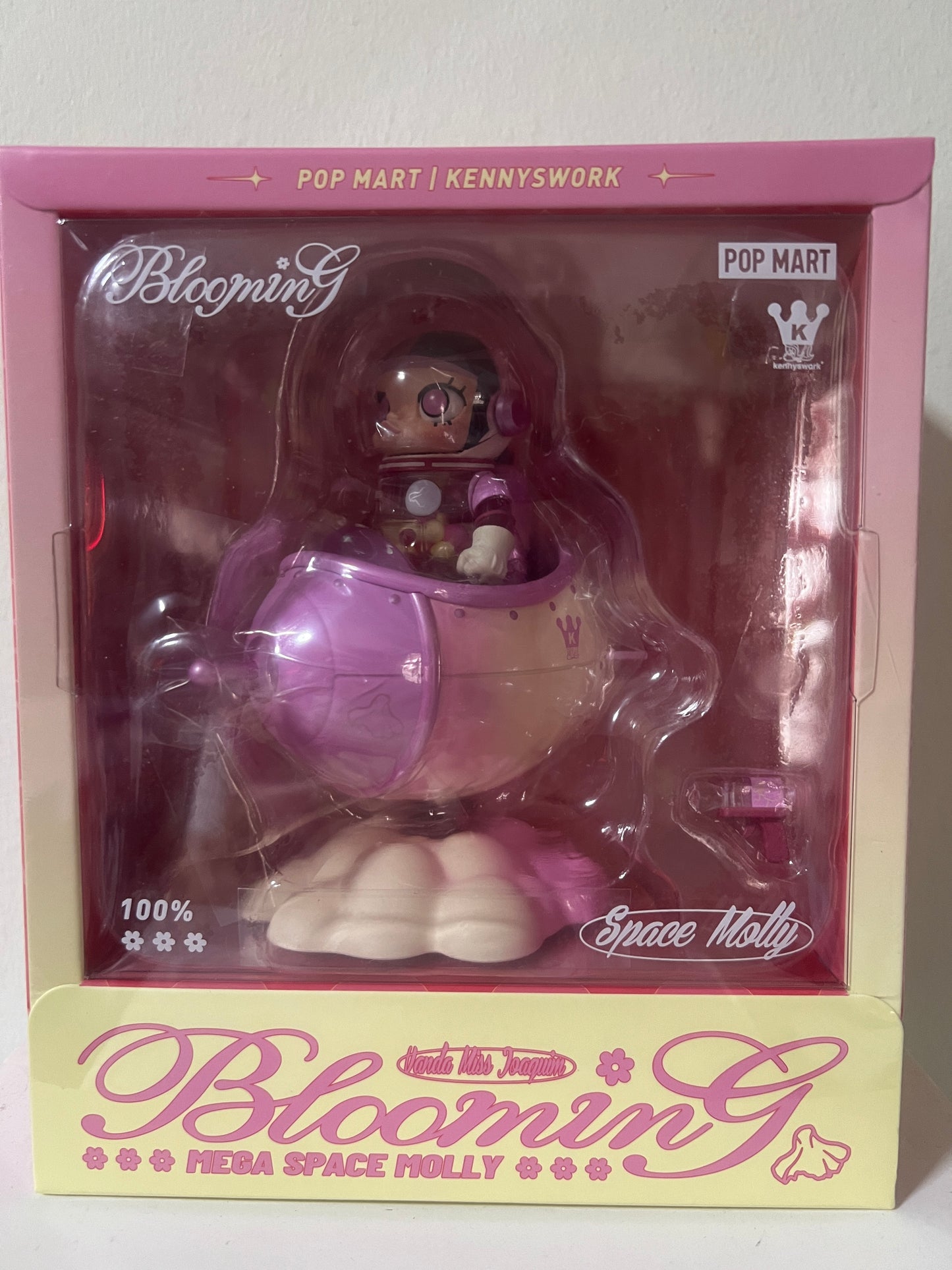 Pop Mart MEGA SPACE MOLLY 100% Blooming Country Exclusive Series - 100% Authentic