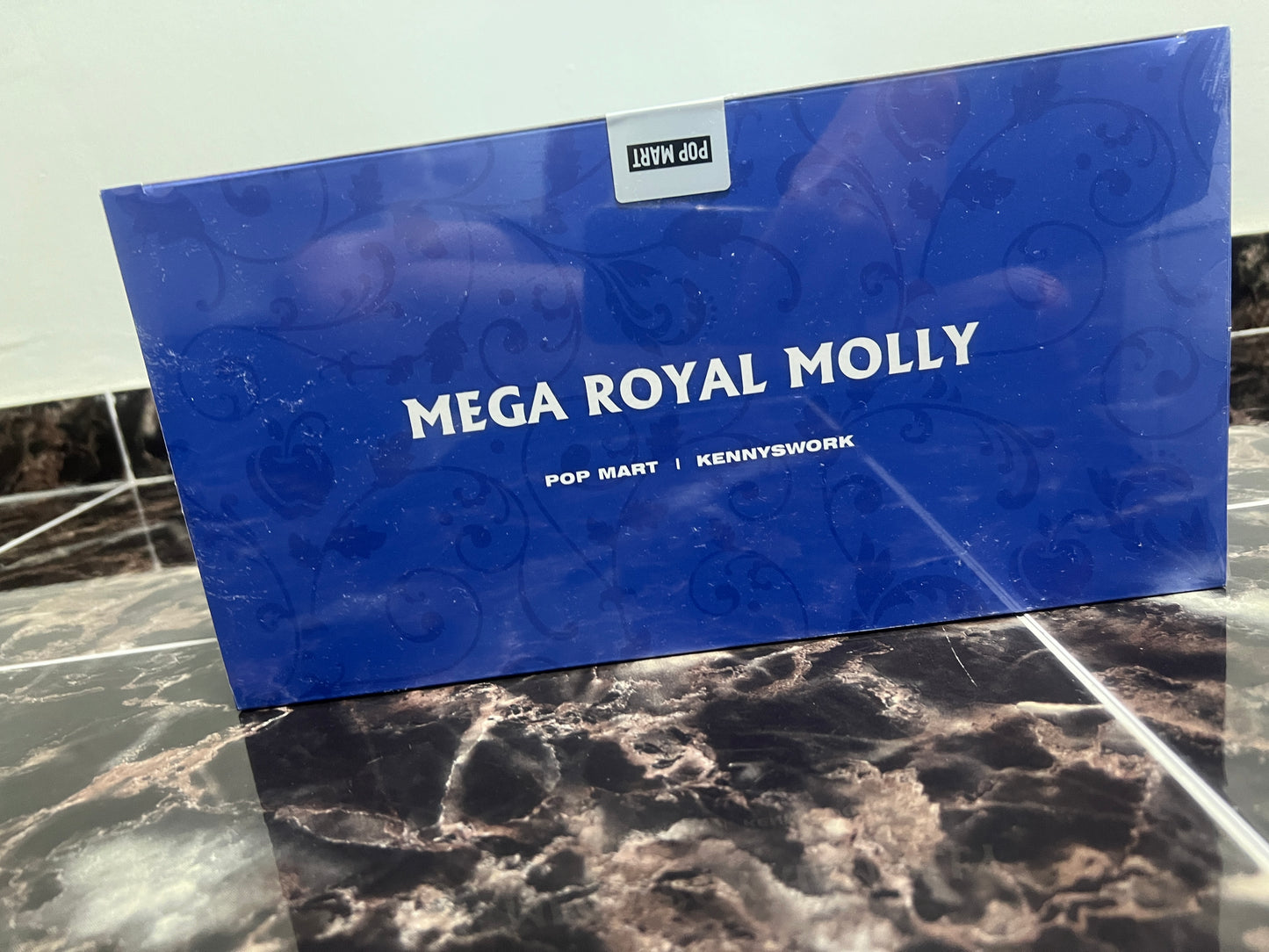 POP MART - MEGA ROYAL MOLLY 400% - Snow White - 100% Authentic from POP MART