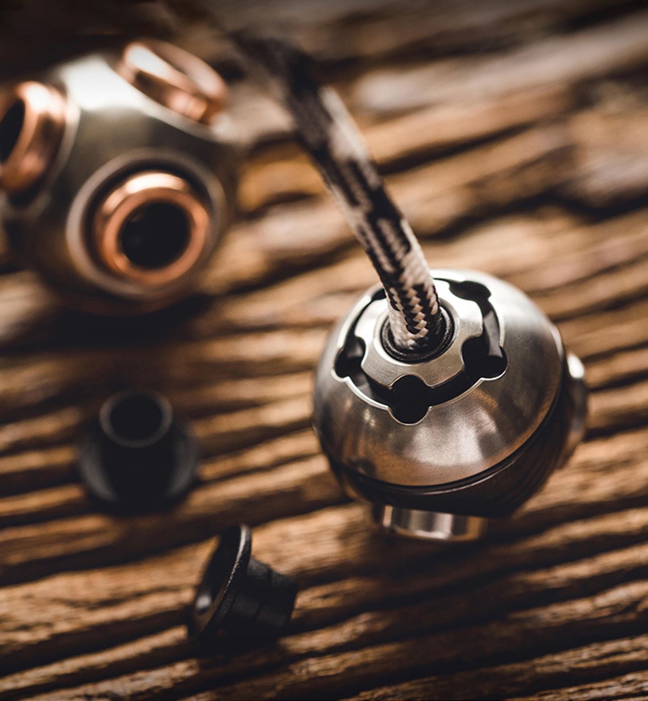 Lautie SpyWar Gas Necklace Pendant Wearing | Lautie Spywar Gas Keychain Toys | EDC Spywar Gas Knife Bead Decorations for Gift and Collection