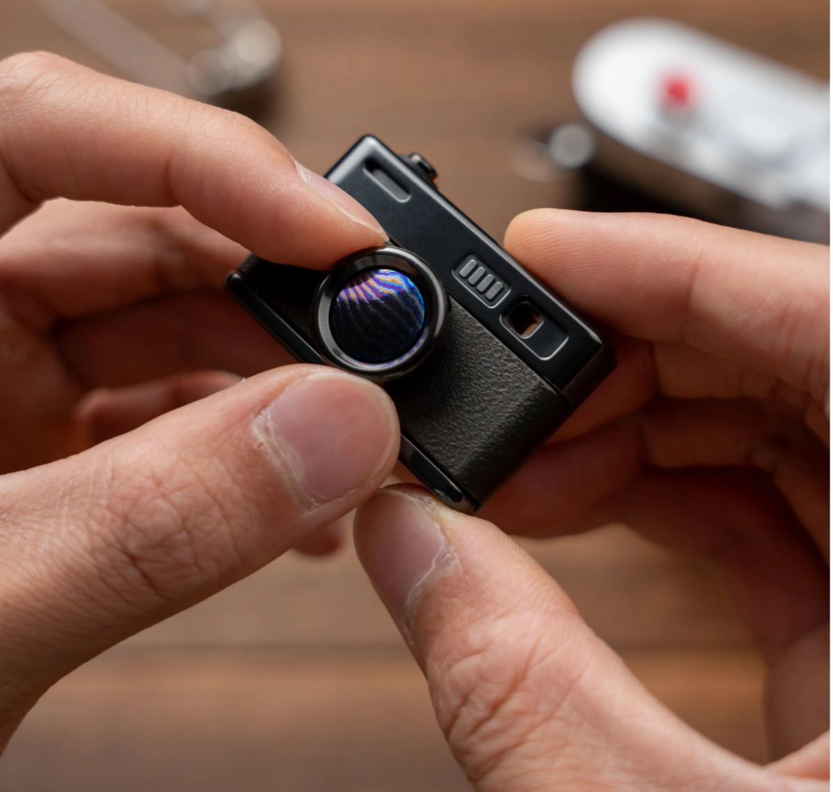 New WANWU Camera Mech Mechanical Hand Fidget Slider for Collection and Gift