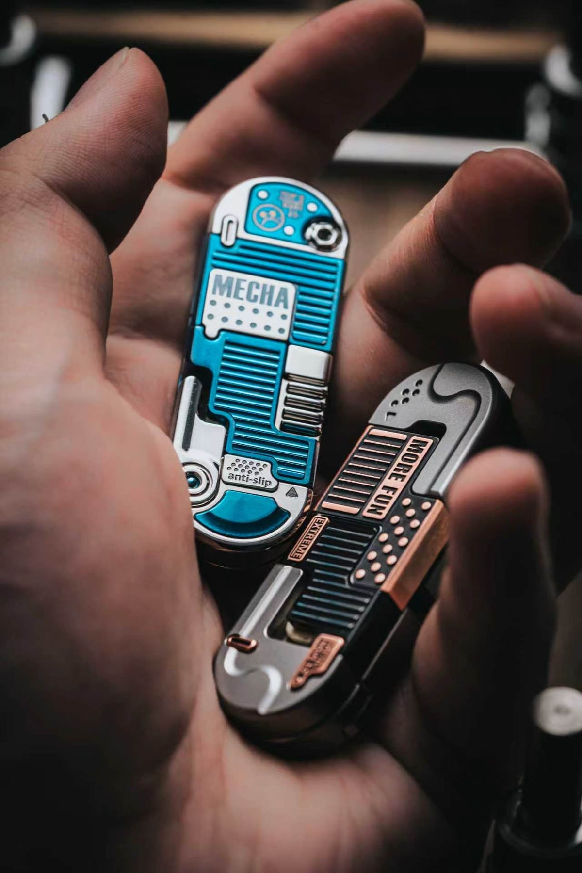 Metal Toys Dz Top B MECHA Special Edition Hand Haptic Fidget Slider for Collection & Gift