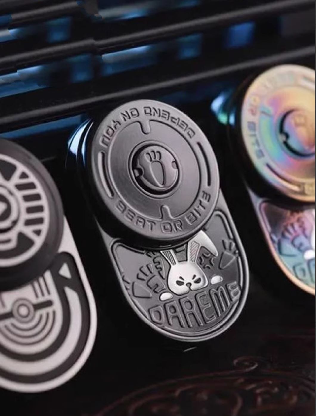 New MOT MIX EDC Zircuti Rabbit - Zelda Hand Push Slider for Collection & Gift